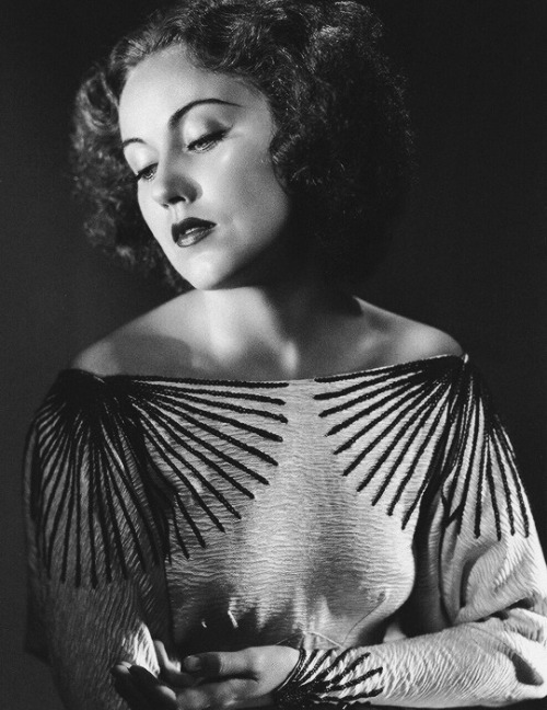 Porn photo Fay Wray photographed by Ernest A. Bachrach