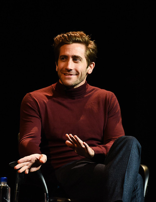 gyllenhaaldaily:Jake Gyllenhaal speaks onstage at The New York Times ‘Wildlife’ ScreenTimes Panel Di