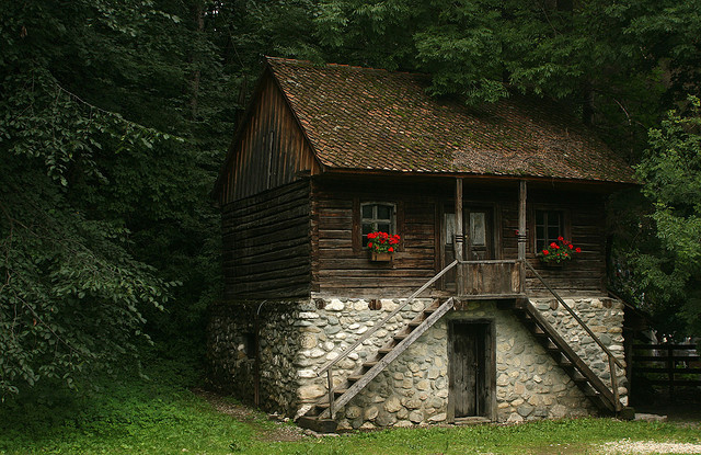 ea-solinas:Romanian Cottage by Katka S. on Flickr.   This is the cottage that houses