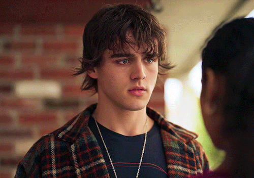 bilukepatterson:I didn’t have many regrets in my life expect for running out on my parents, especial