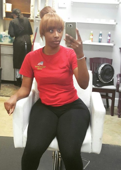 thickordie:  daglowshop:SlimGoodie Damn i Fawking lost her I.G….Page….
