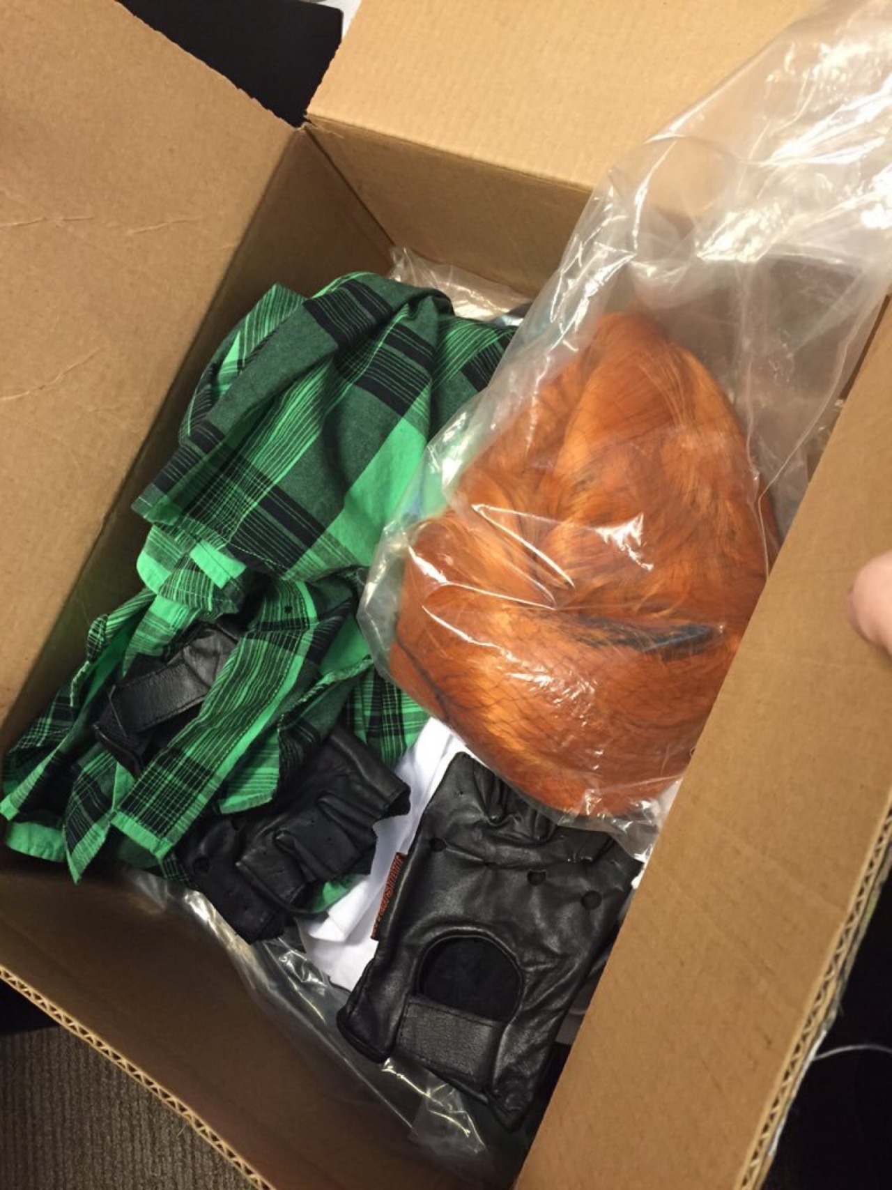 fuckyeahgravityfalls:  Alex Hirsch cleaning out his office. (½?) 