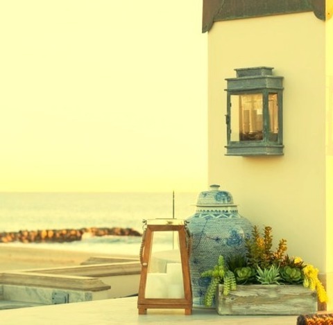 Beach Style Deck - DeckMedium-sized Rooftop Outdoor Kitchen Deck Image Without A Cover