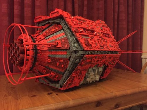 reddwarf:red-dwarf-zone:Impressive Lego Dwarf created by Stephen DeavilleAmazing@authoratmidnig