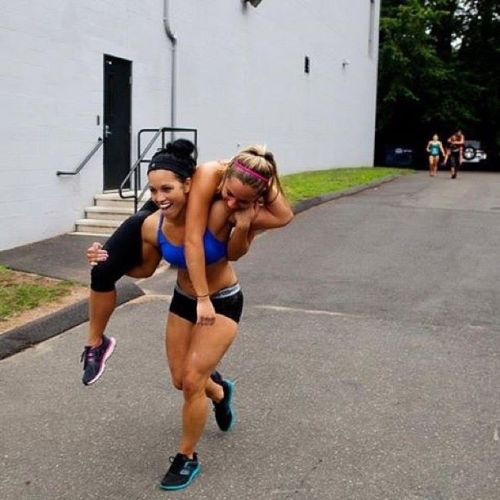 voxmaris:  hotathleticgirls:  Best crossfit training exercise EVER.  that is not a correct fireman’s