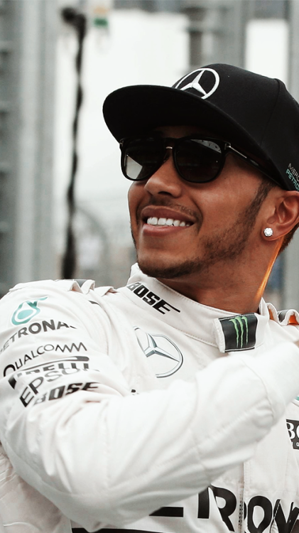 Lewis Hamilton // by xlockscreens ♡like if you save or use and you can more lockscreens here. Make y