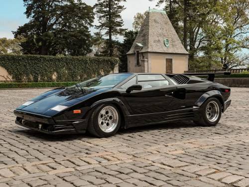 Lamborghini Countach 1989. - source RM Sotheby&rsquo;s.