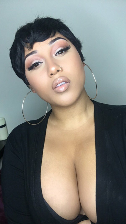 tellietime:Selfies from today 💫