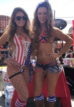 sissyteritoo:  hot-american-girls:Two HOTTIES