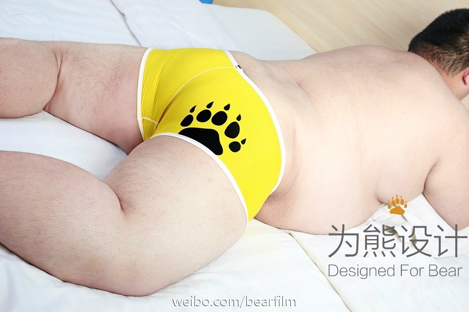 bear333:  butterball-guy:  Nice!!  这小矮子真受不了 