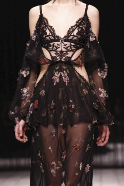 highfashionporn:  Alexander McQueen FW16