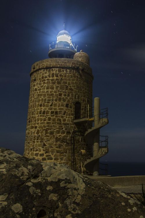 sea-passion:  Faro Caraminal….. by Juanje