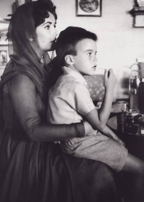 Elizabeth Taylor and her son Michael Wilding Jr. 