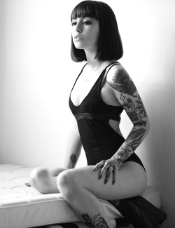 sexgirlsandtattoos:  .