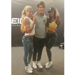 instabarbies:  “Met the hottest guy at #fitnessgalan today.. @jeff_seid 💦👌” - denisefagerberg