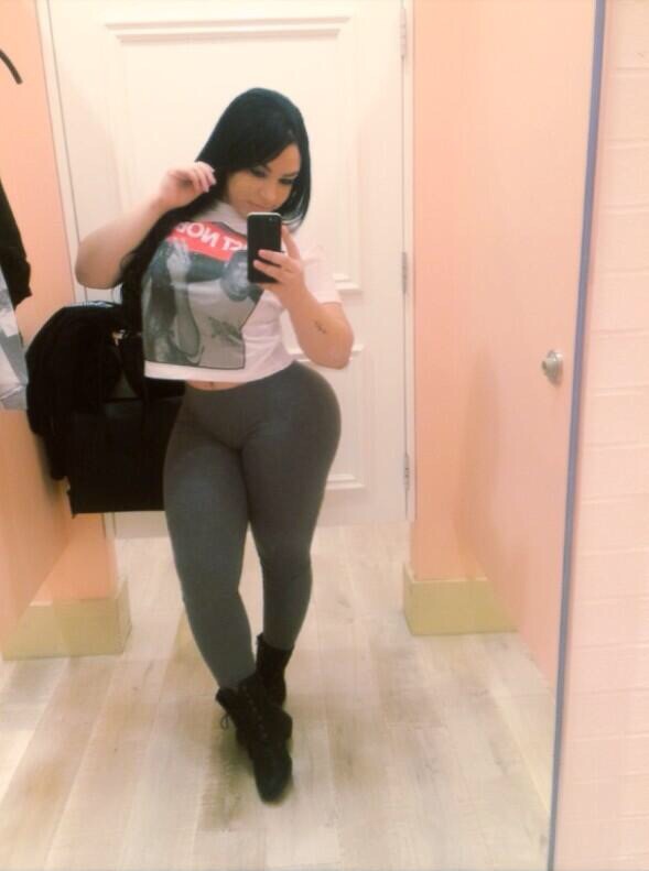 handsonexperiencexxx:  Dominican’s finest ….
