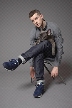 tiny-wee-bit:  Russell Tovey 020 