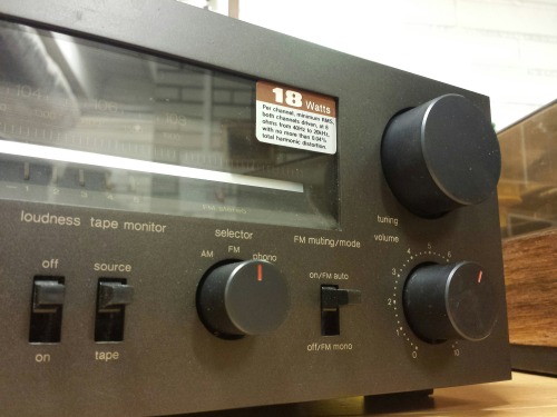 Technics SA-101 FM/AM Stereo Receiver, 1981