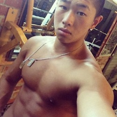 hotasians1:  #hot #asian #hotasians #sexy #stud #webstagram #instagramhub #naked #abs #muscles#chest
