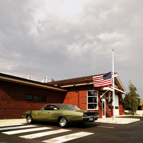 1968 Dodge Charger R/T - Fire Station 9 par Scott CrawfordVia Flickr :These two parts of my world 