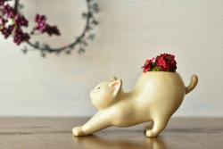 voidbat:  wordsnquotes:  Surreal &amp; Adorable Planters Japanese online boutique Harimogura creates adorable handmade planters. Withdrawing inspiration from animals and other objects, the planters serve as surreal silhouettes, which are filled with