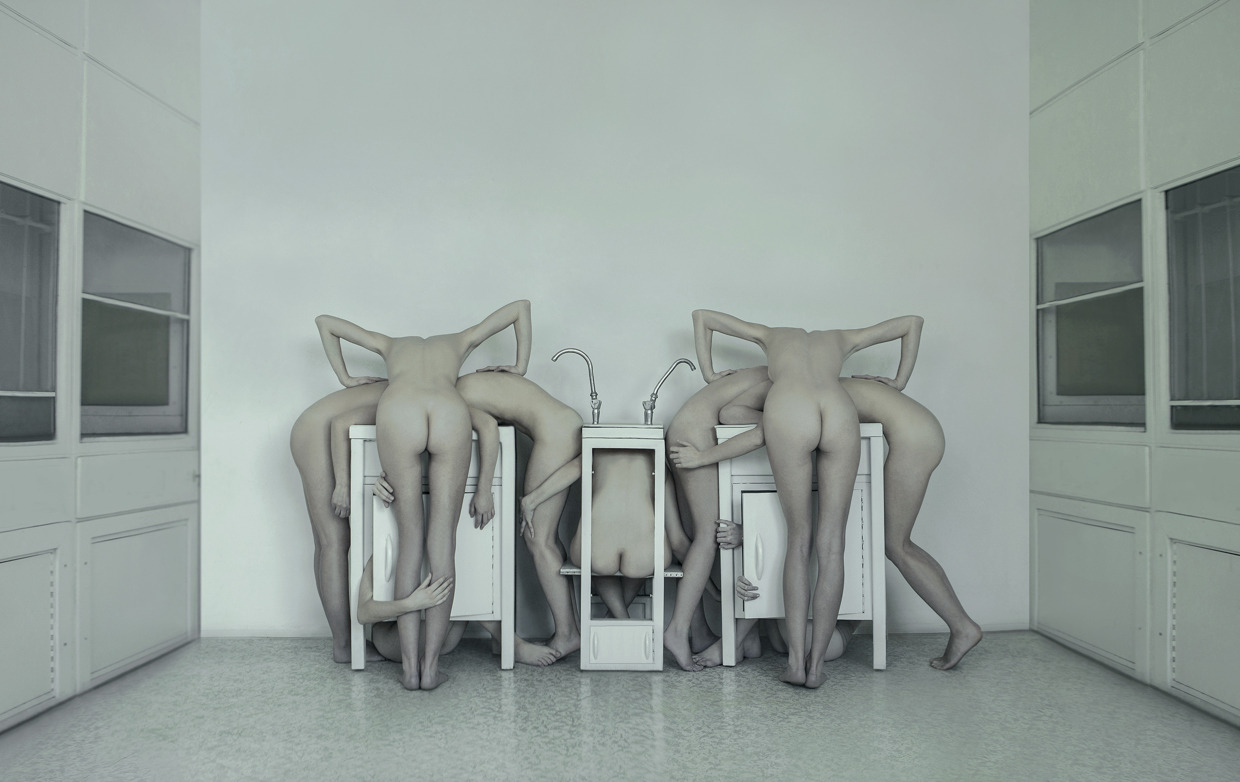 devidsketchbook:  EVELYN BENCICOVA PHOTOGRAPHY Photography and art direction: Evelyn