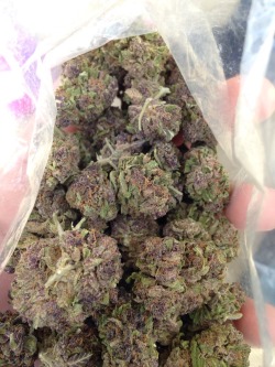 sativa-mermaid:  A bag of happiness 