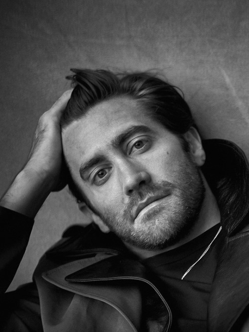 andy-muschietti:  JAKE GYLLENHAAL ph. by Peter Lindbergh for Numéro Homme (2019)