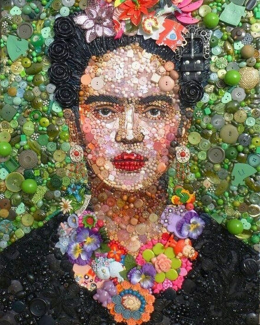 bedenehapsedilenruhlar:  Jane Perkins uses recycled materials to create portraits