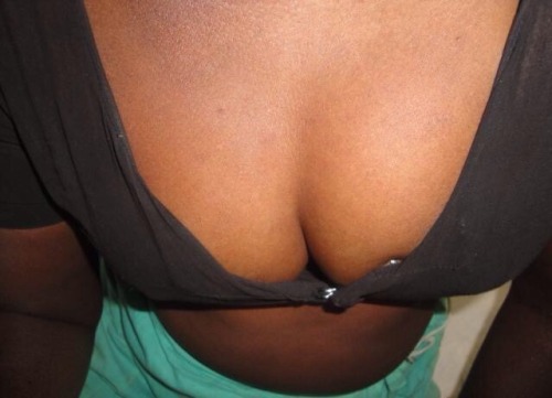 prythm:  Neighbours Desi maid knows how to keep me occupied during weekends… 1 /4  Follow http://prythm.tumblr.com/ for more… KIK: Prythm