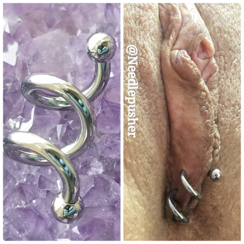pussymodsgalore:pussymodsgalore An unusual custom made piece of jewellery for her four inner la