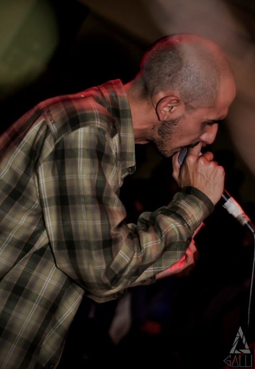 yo-elegi-vivir-contento:  Si no sé na’ mejor me callo ♫♪ 