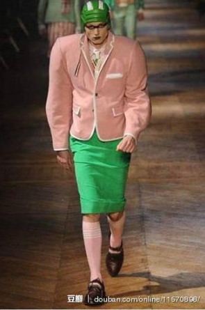 pollywar:  chickenforpresident:  jazzykatz:  roachpatrol:  fuckyeahchinesefashion: