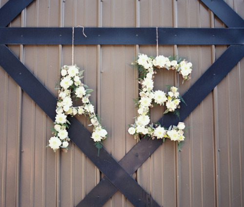 Love this sunny mountain wedding! Photographed by Jeremiah and Rachel Photography