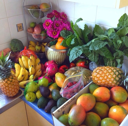 teenshealthandfitness:  Healthy eating!