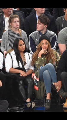 old-hip-hop:  merryjae:  The side eye is crucial.   I need to be Angie or I need to be Beyonce. And I need someone to be the opposite 