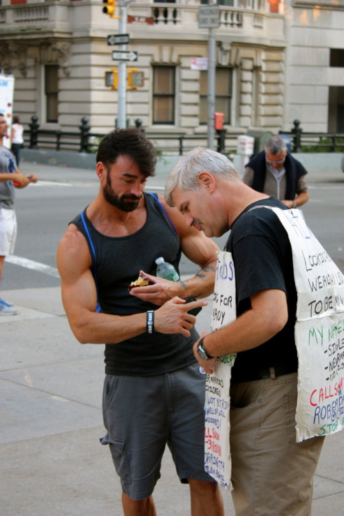 New York is a city of amazing camera fodder–I’m so happy with the shots I got there. I&r