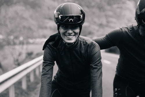 laclassicacyclingwear: A smile is a curve that sets everything straight. Find the new way of living 