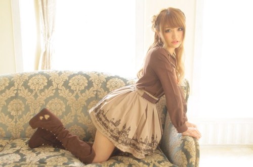 Porn photo gyaru-coordinates:  Love the outfit in the