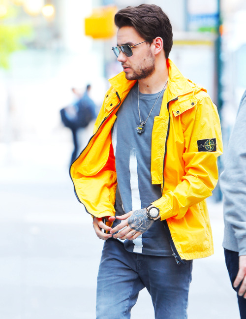 lovingliam:liam payne is spotted out and about in manhattan; 05.17.17