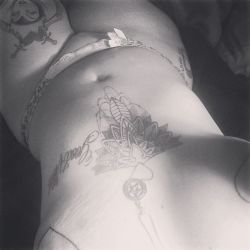 liveoutloud89:  #bodypositive. #suicidegirls