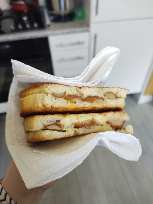 Aanschouw! De Frikantosti!