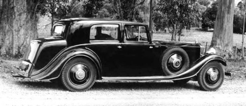 royaltyandpomp: THE CARS Alfonso Cabeza de Vaca y Leighton, Marquess of Portago Rolls Royce Phantom 
