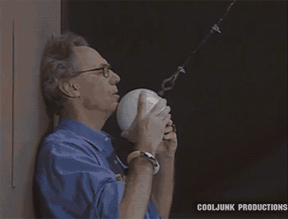 montondemierda:  peterfromtexas:  Miley Cyrus ruins this physics experiment  Exquisito