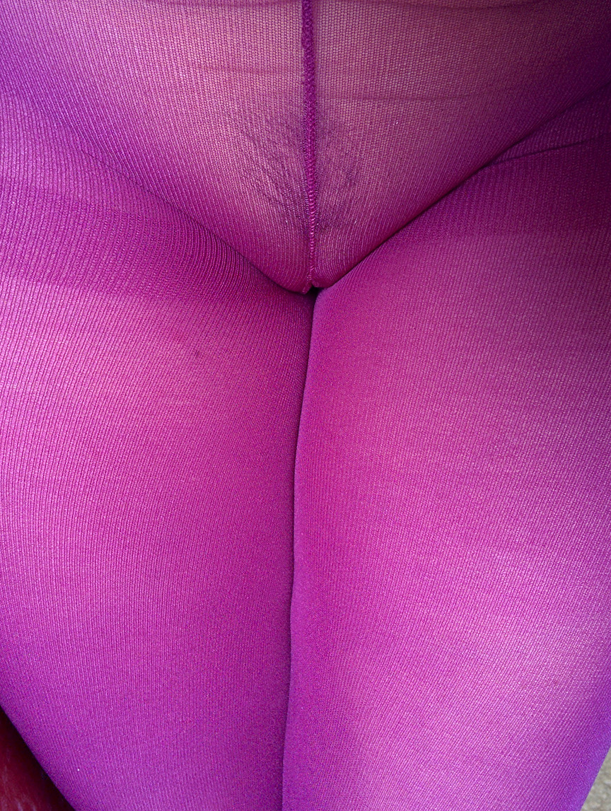 tightsnpanties:  cherrylovestights:  Another current favorite ~ purple.  Wow. You