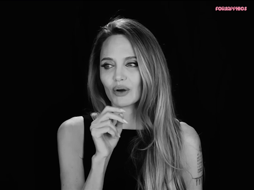 ANGELINA JOLIE