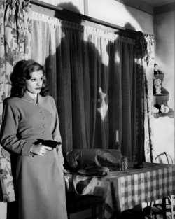 noirartica:  Jane Greer in Out Of The Past (1947) 