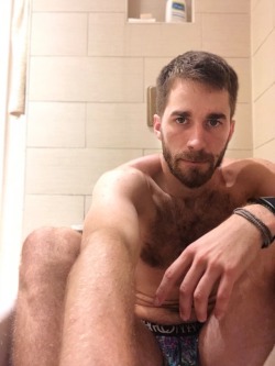 guyinneedofcock:Hot and sexy guy that everyone should follow.