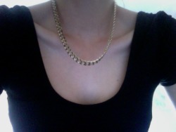 mistbliss:  liking my new necklace 