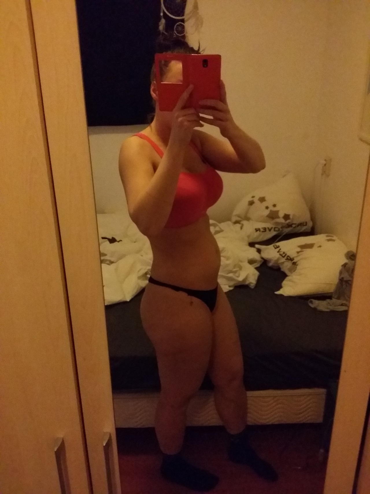 evesvitamins:  When your tummy loves food but u have to hit the gym….